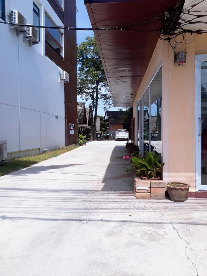 Sunset Marina Resort Strand Bang Rak Exterior foto